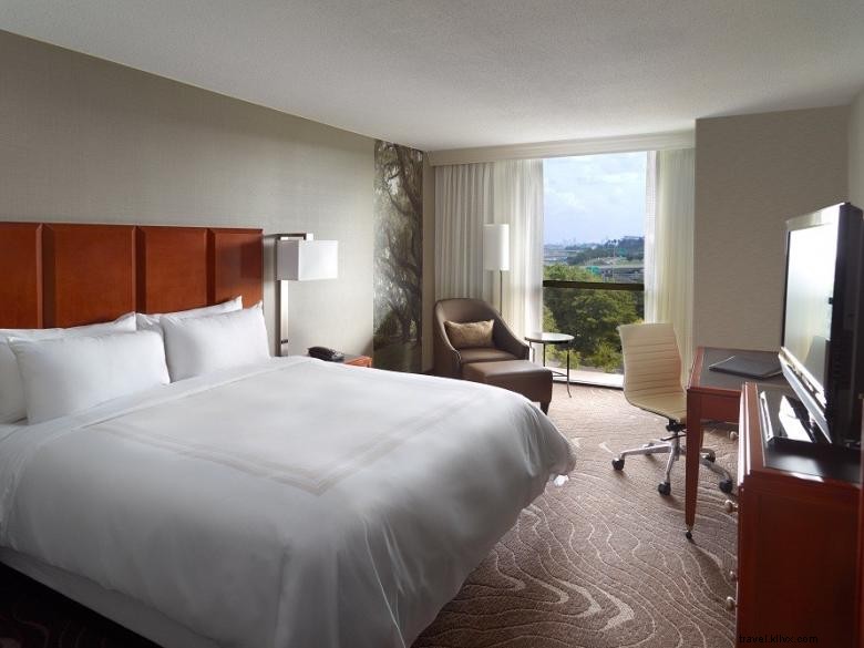 Atlanta Marriott Northwest at Galleria – Premier Luxury Hotel