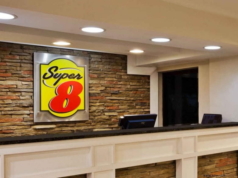 Super 8 by Wyndham Ringgold – Comfortable Budget Hotel in Northwest Georgia