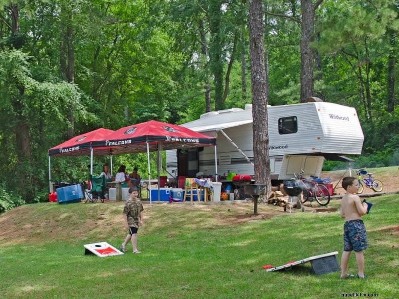 Explore Allatoona Lake Campgrounds: Scenic Spots & Family Fun