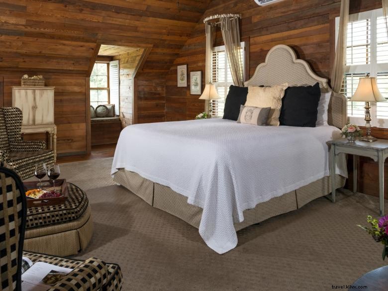 Glen‑Ella Springs Inn & Restaurant – Elegant Rooms & Dining