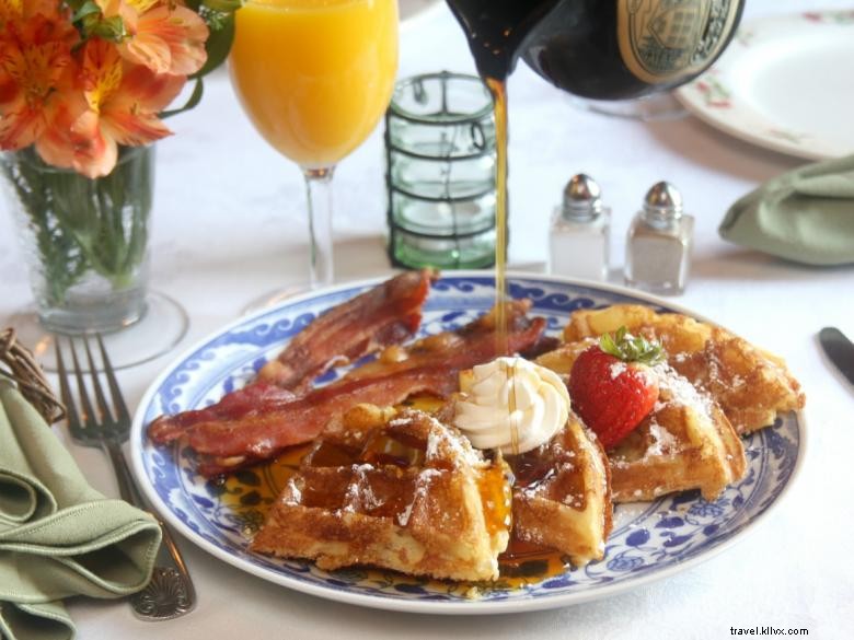 Glen‑Ella Springs Inn & Restaurant – Elegant Rooms & Dining