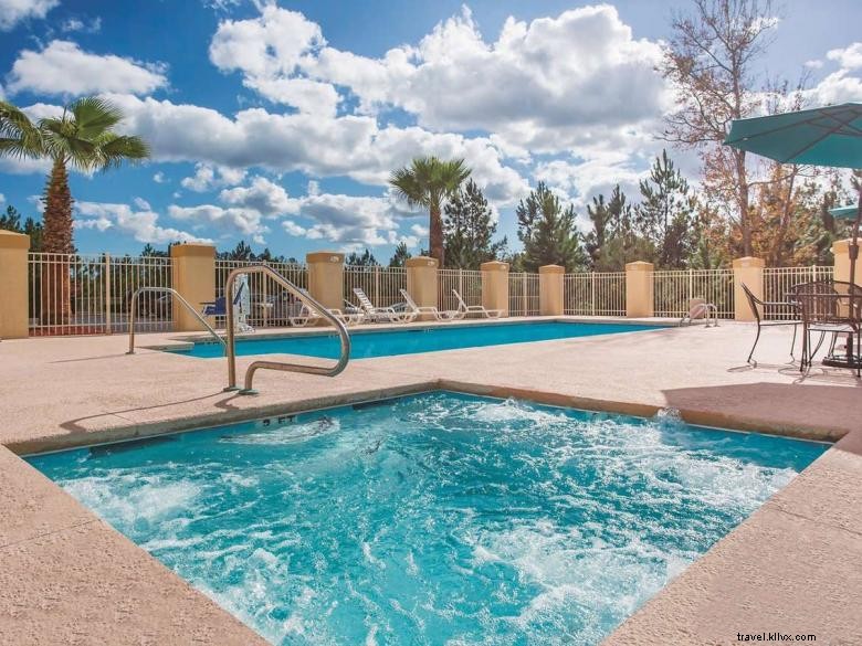 La Quinta Inn & Suites – Kingsland: Your Comfortable Base Near Kings Bay Naval Base