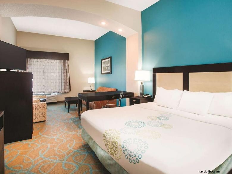 La Quinta Inn & Suites – Kingsland: Your Comfortable Base Near Kings Bay Naval Base