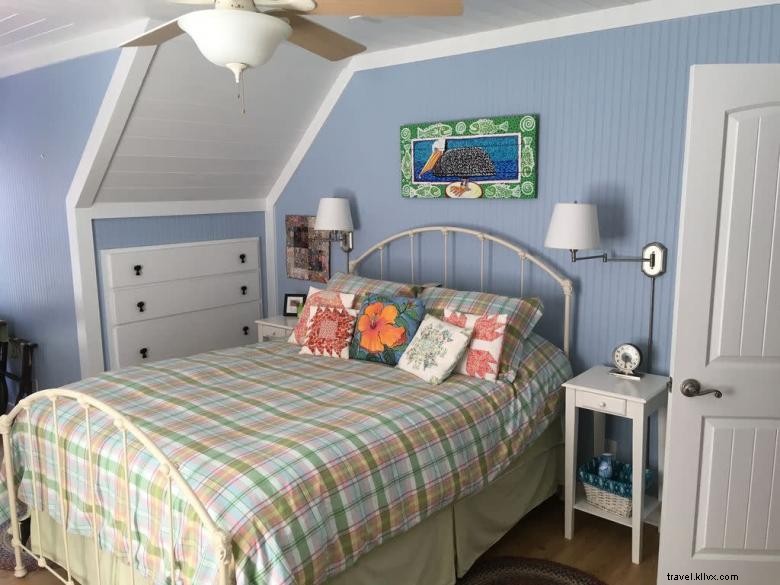 Pelicans Perch: Premium Vacation Rental for Ultimate Relaxation