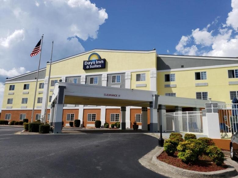 Days Inn & Suites Union City – Your Affordable Atlanta Metro Stay