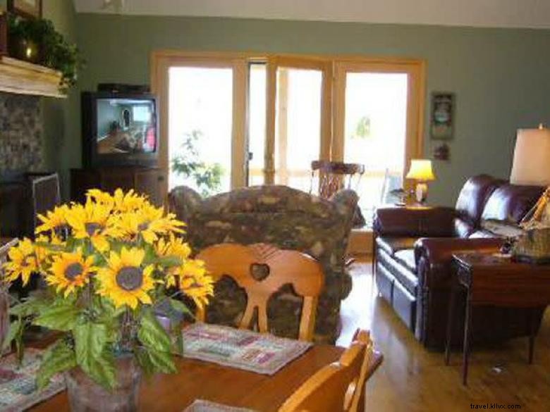 Discover Bliss at Happy Top Heaven Cabin