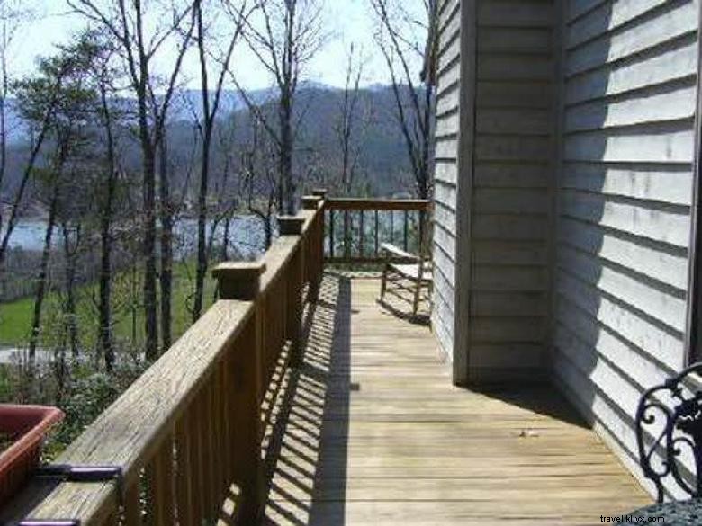 Discover Bliss at Happy Top Heaven Cabin