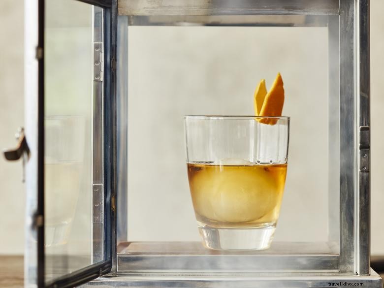 AC Hotel by Marriott Atlanta Airport Gateway – Premium Comfort & Convenience