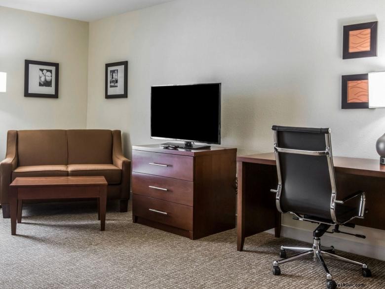 Comfort Inn & Suites West Macon – Modern Comfort & Convenient Location