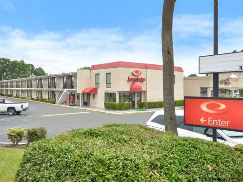 Econo Lodge Midtown – Savannah: Affordable Comfort in the Heart of the City