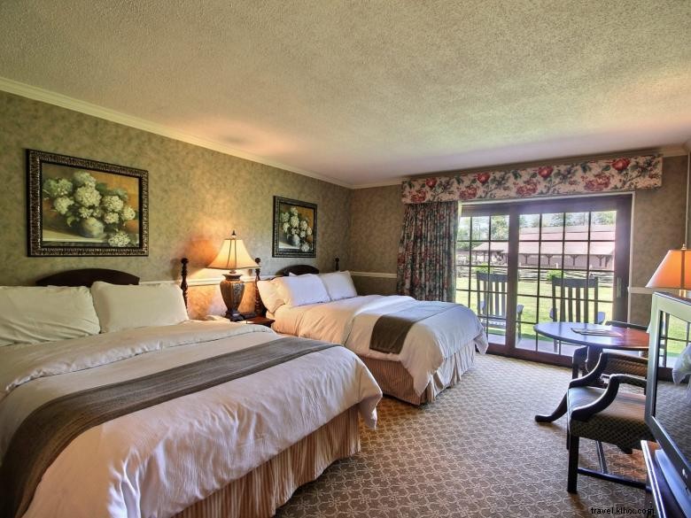 Discover The Dillard House: A Classic Southern Dining Experience