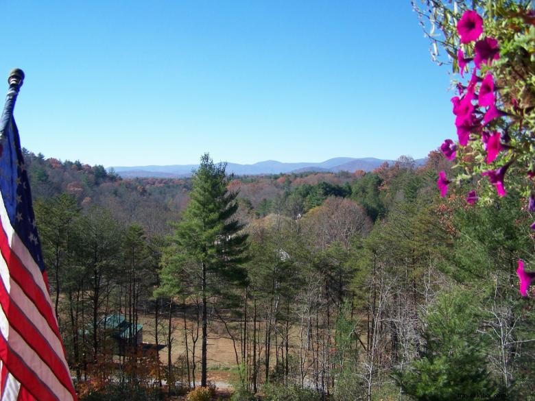 Long Mountain Lodge – Luxury Mountain Retreat with Private Balconies & Sunset Views