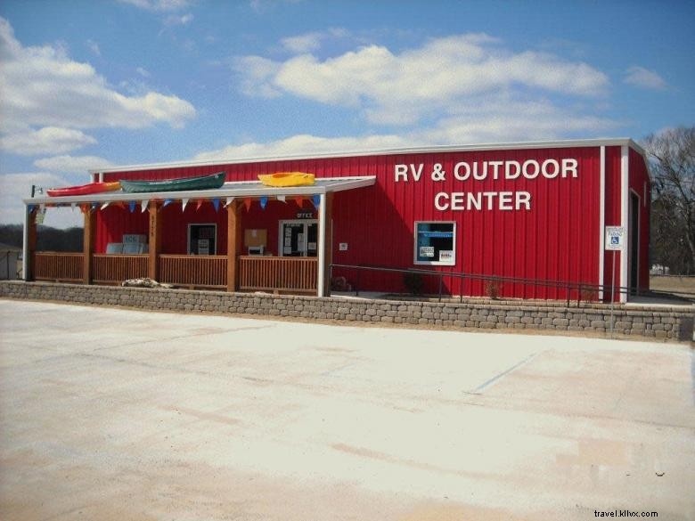 Cedar Creek RV & Outdoor Center: Premium Camping & Recreation Hub