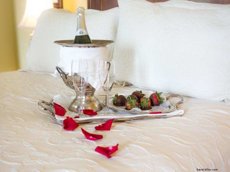 Savannah s Historic Inns: A Guide to Authentic Southern Hospitality