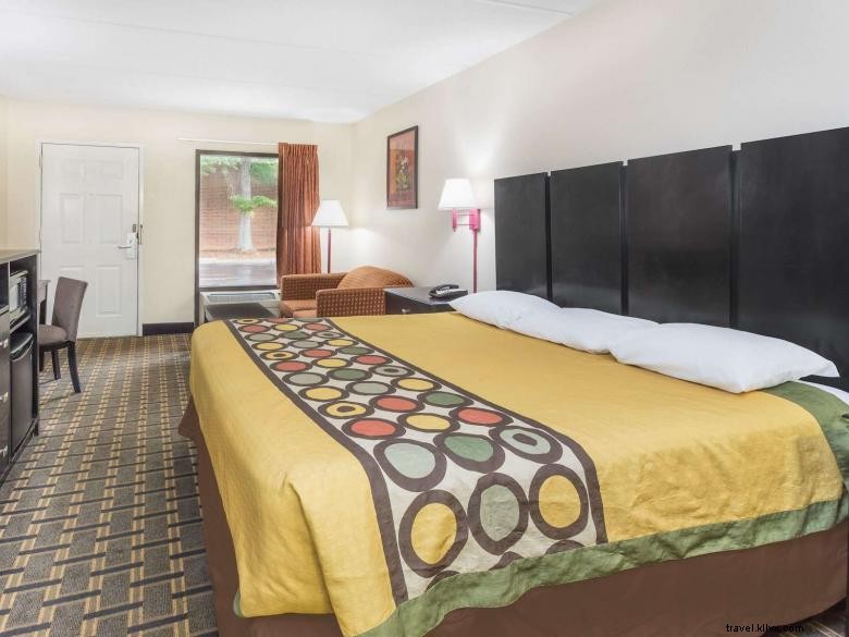 Super 8 Wyndham – Affordable Comfort in Decatur, Lithonia & Atlanta
