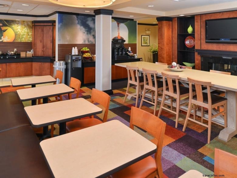 Fairfield Inn & Suites Kingsland – Comfortable Stay & Modern Amenities