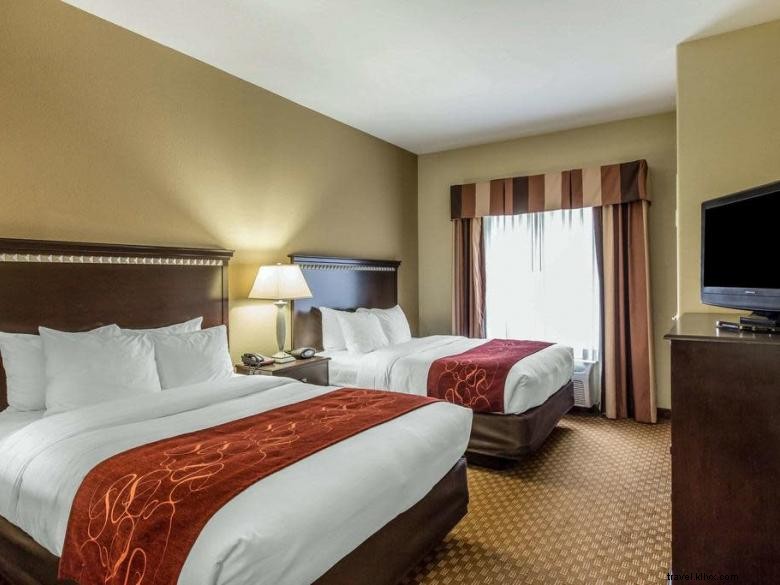 Comfort Suites at Kings Bay Naval Base – Comfortable & Convenient Stay