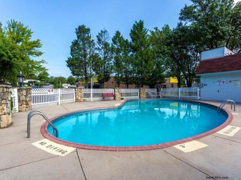 Knights Inn Norcross: Luxury Accommodation in Atlanta Metro