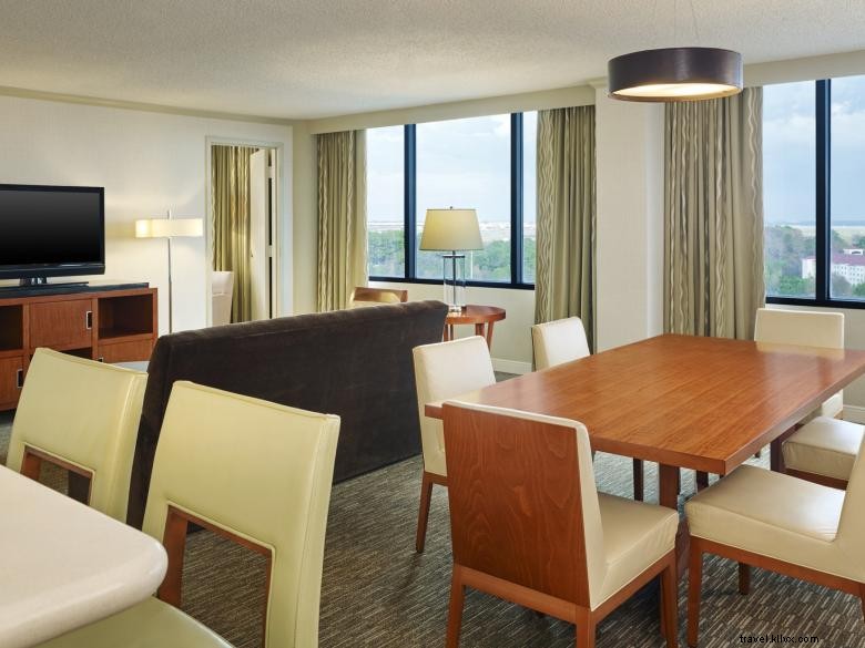 The Westin Atlanta Airport: Luxury Comfort & Seamless Travel Experience