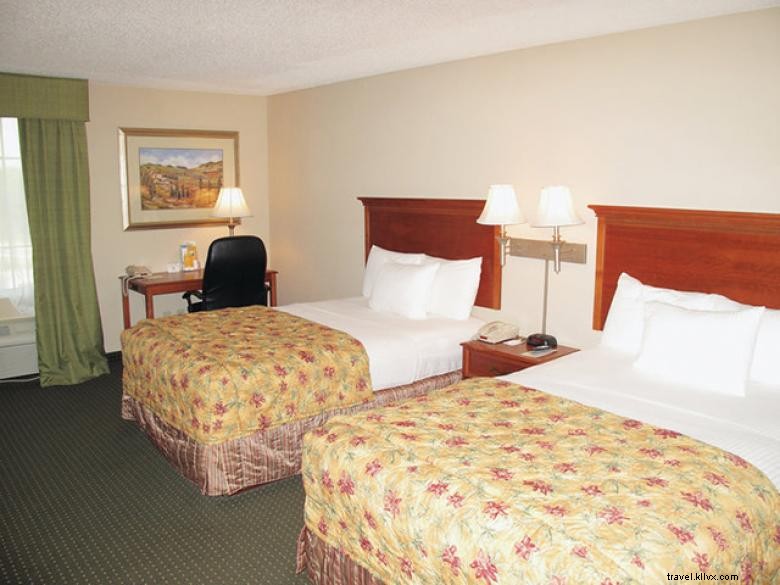 Comfortable Stay at La Quinta Inn & Suites Atlanta Douglasville - Near Metro