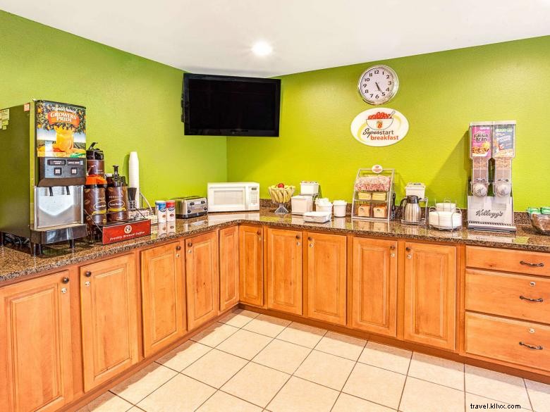 Quality Inn Atlanta Airport-Central – Comfortable, Convenient & Affordable Stay