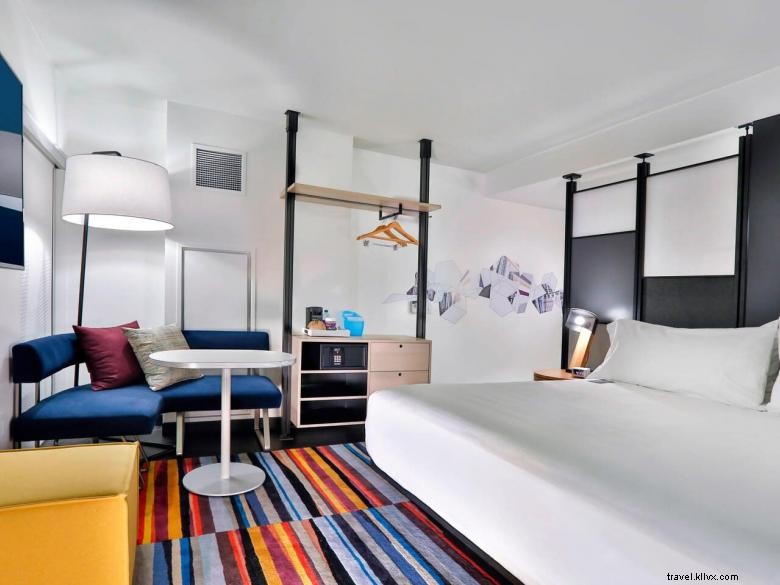 Aloft at the Battery, Atlanta – Modern Boutique Hotel with Rooftop Views