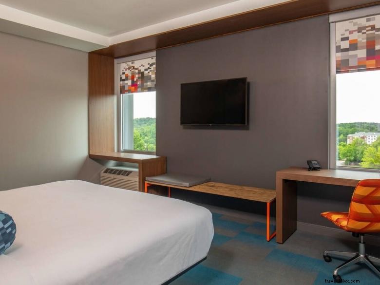 Aloft Alpharetta – Luxury Boutique Hotel in Georgia