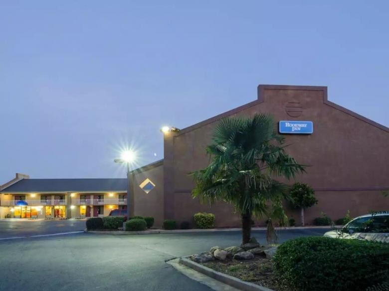 Rodeway Inn Norcross – Affordable Comfort in Atlanta Metro