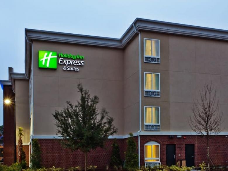 Holiday Inn Express & Suites Savannah – Midtown: Comfort & Convenience