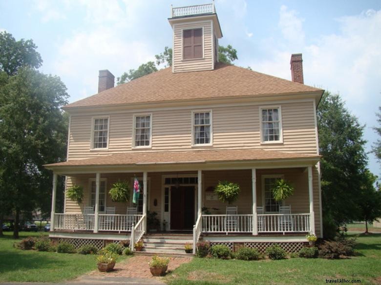 Hearn Inn – Premier Meeting & Accommodation Hub in Cave Spring, GA