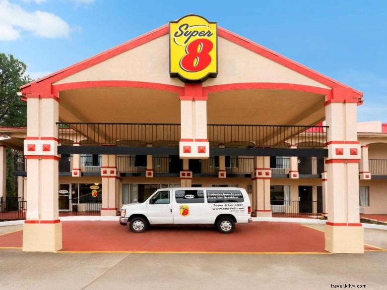 Super 8 College Park – Your Convenient Stay Near Atlanta Airport West