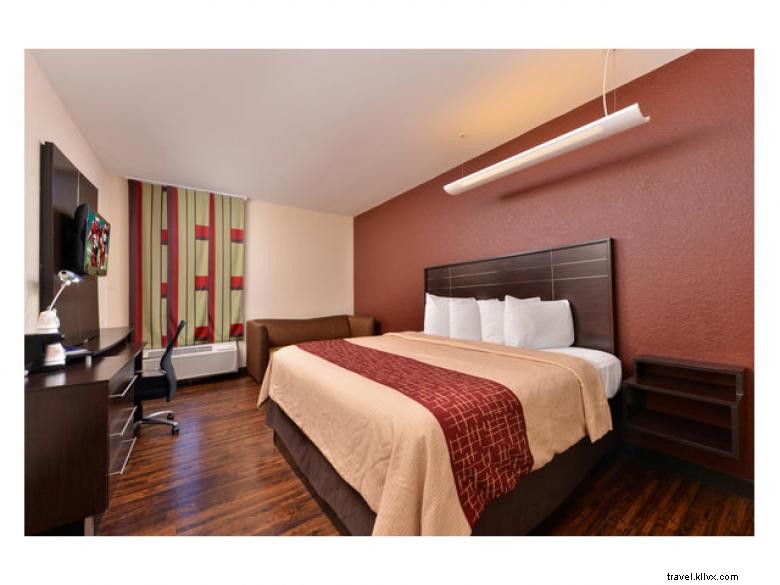 Comfort & Convenience at Red Roof Inn Locust Grove – Book Your Stay Today