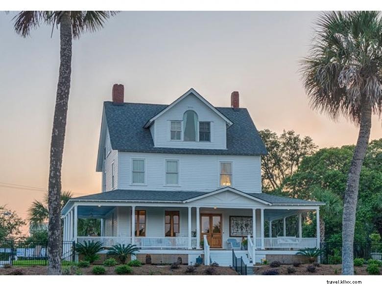 Surf Song Bed & Breakfast: Historic Victorian Retreat on Tybee Island