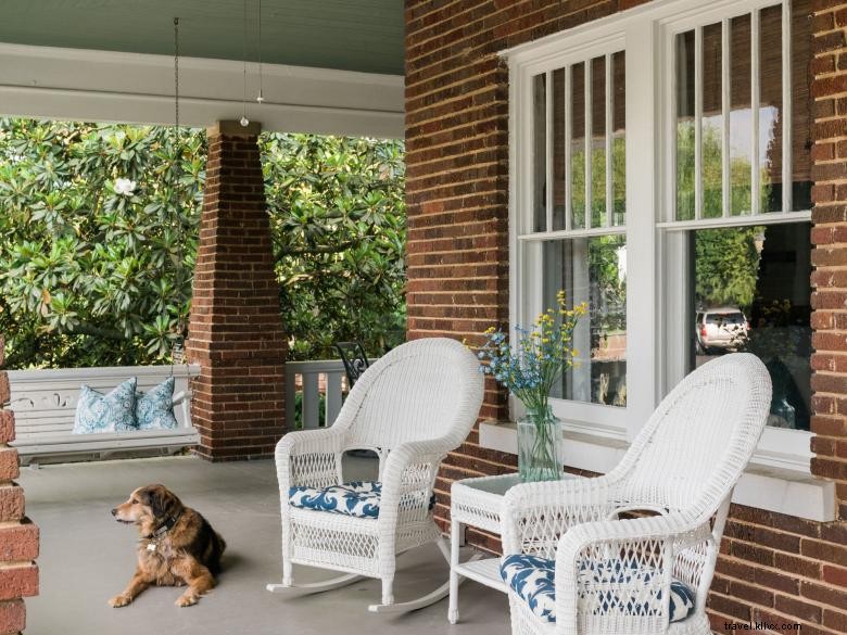 Ellijay River House: Riverside Bed & Breakfast