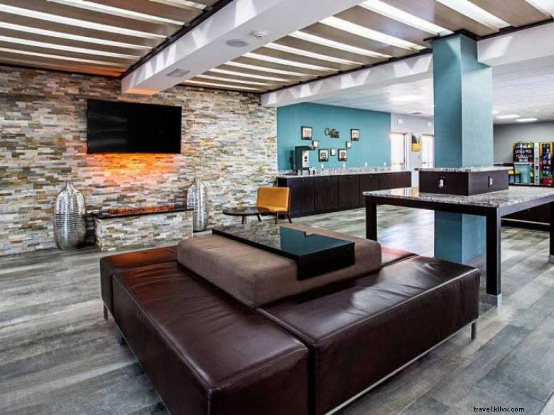 Motel 6 Atlanta Airport – Affordable Comfort & Free Wi‑Fi Near the Terminal