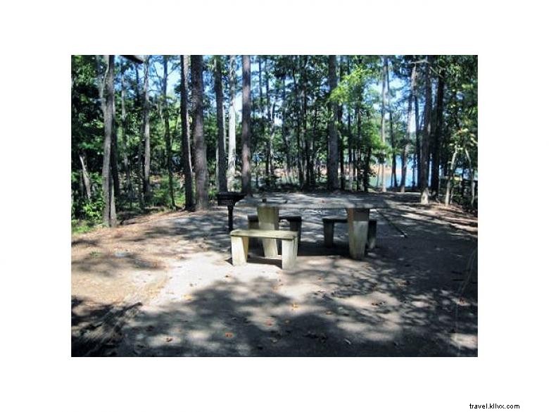 Shady Grove Campground: Rustic Retreat with Scenic Views