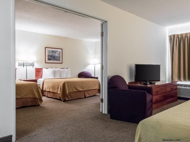 Stay at Quality Inn & Suites Savannah North – Comfort & Value in Port Wentworth