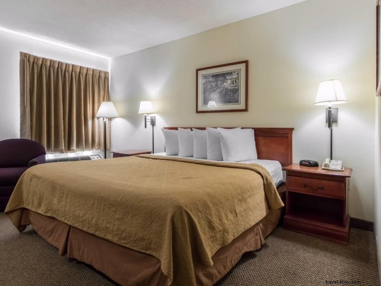 Stay at Quality Inn & Suites Savannah North – Comfort & Value in Port Wentworth