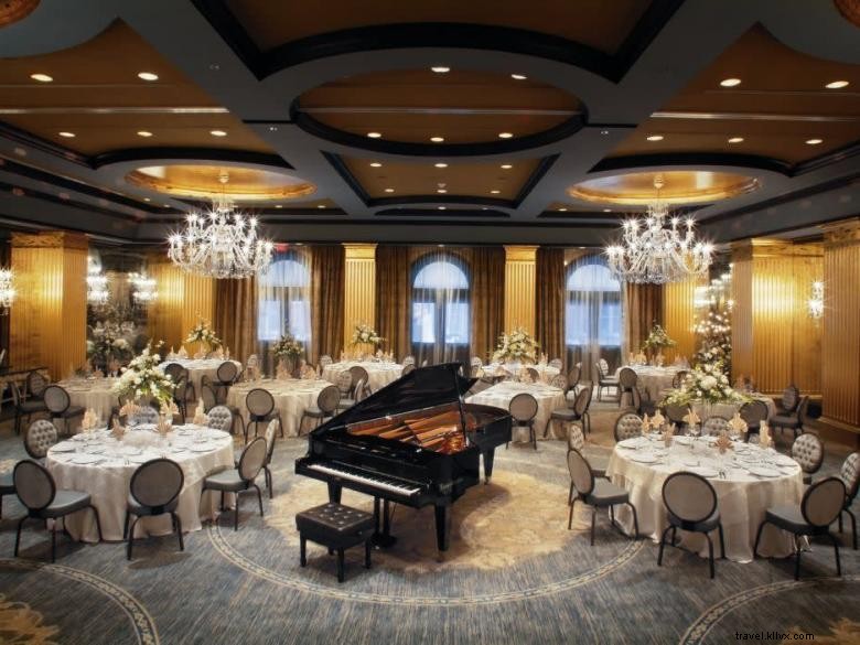 Explore the Kessler Collection Mansion on Forsyth Park