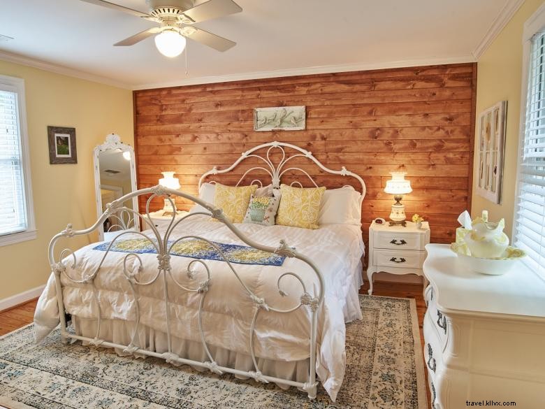 Yellow Daisy Bed & Breakfast – A Serene Country Getaway