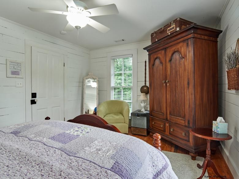 Yellow Daisy Bed & Breakfast – A Serene Country Getaway