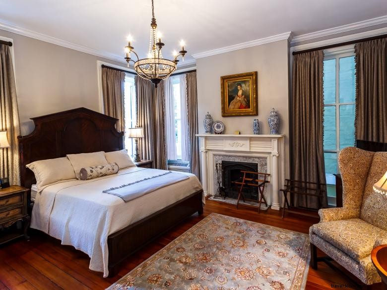 Eliza Thompson House – Historic Savannah Bed & Breakfast