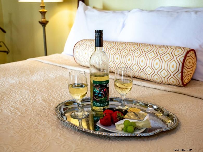 Eliza Thompson House – Historic Savannah Bed & Breakfast