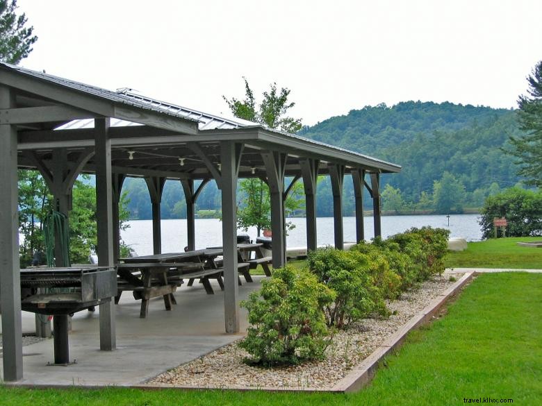 Explore Moccasin Creek State Park: Camping, Picnics & Scenic Lake Views