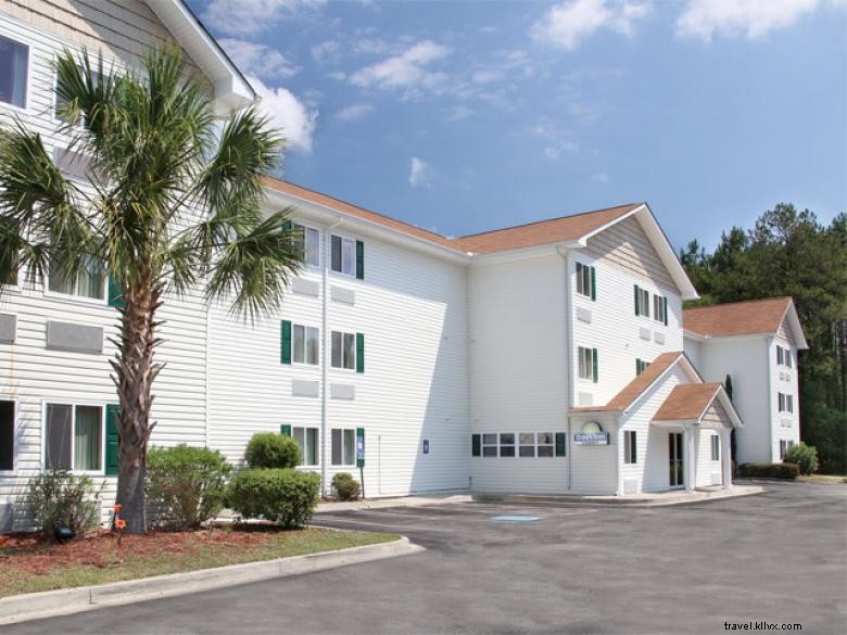 Days Inn by Wyndham Darien – Comfortable Coastal Hotel in Georgia