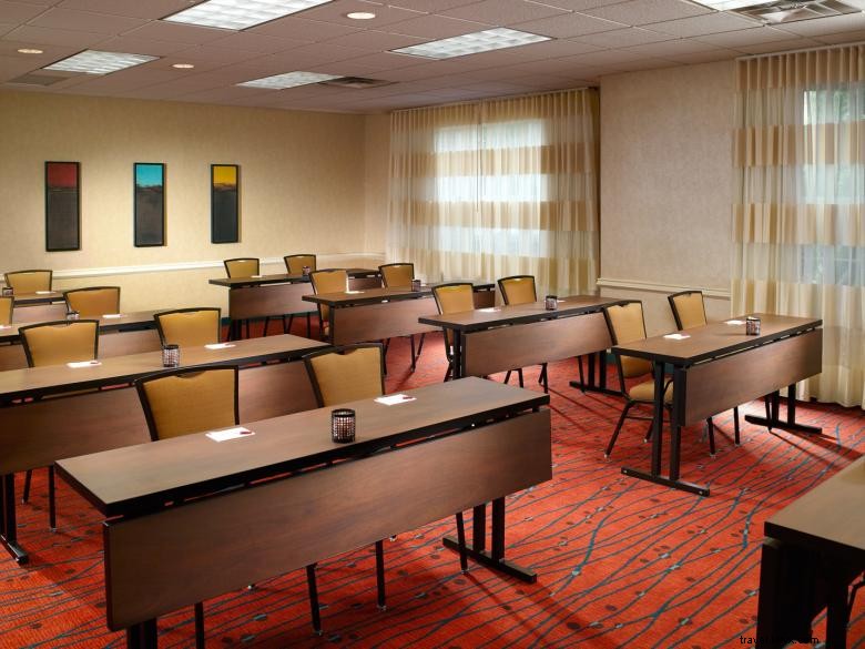 Residence Inn Atlanta Kennesaw/Town Center – Modern Suites & Full Amenities