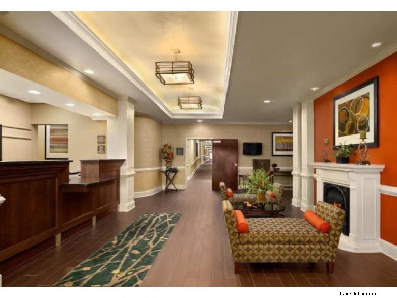 Hampton Inn Warner Robins – Comfortable & Convenient Stay