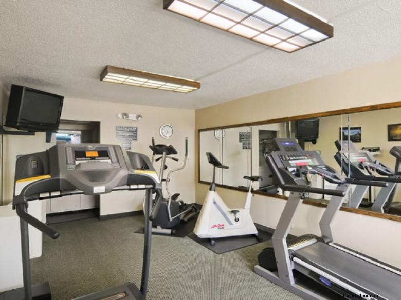 FairBridge Inn Express – Premier Comfort in Perry, Ohio