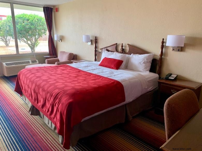 FairBridge Inn Express – Premier Comfort in Perry, Ohio