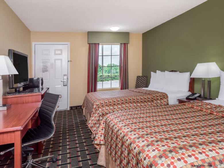 Howard Johnson by Wyndham Dalton – Comfortable, Affordable Stays in Northwest Georgia